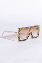Load image into Gallery viewer, VIP Diva Ombre Blinged Out Sunnies
